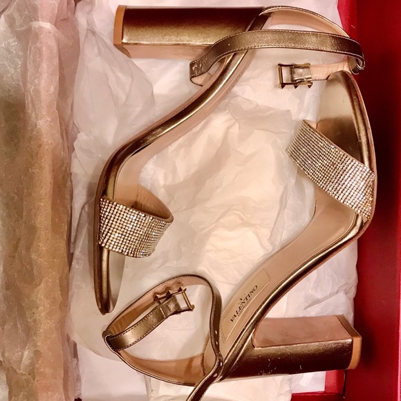 Valentino Garavani - Picture 6 of 7